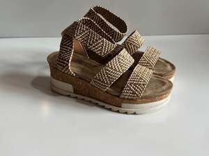 Pierre Dumas Drake-2 Woven Raffia Platform Wedge Sandals Size 6